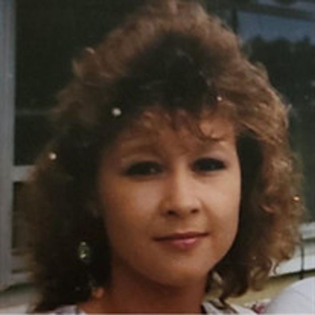 Sherry Lynn Hiott