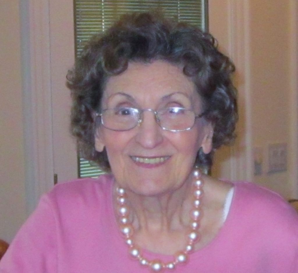 Caroline Eva (Cicciolone)  Rechichar