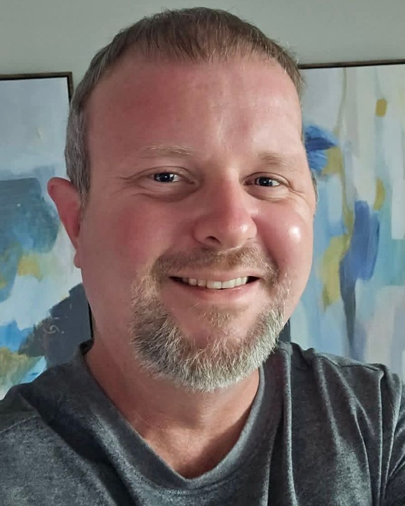Robert Matthew Tomich Profile Photo