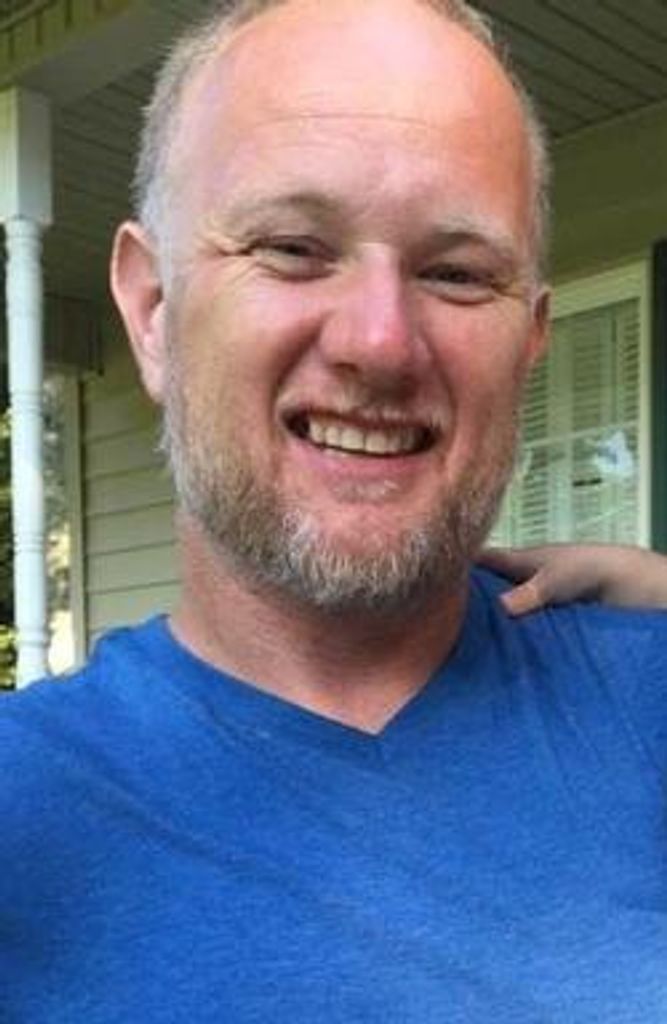 Chris Wayne Miller Profile Photo