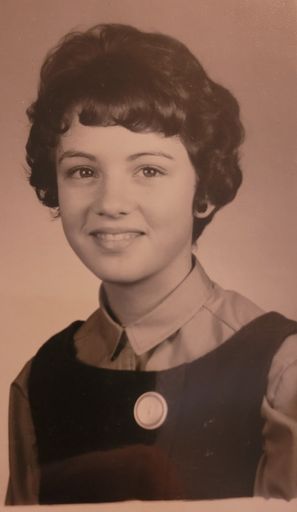 Betty Murrell photo gallery thumbnail 2 of 22