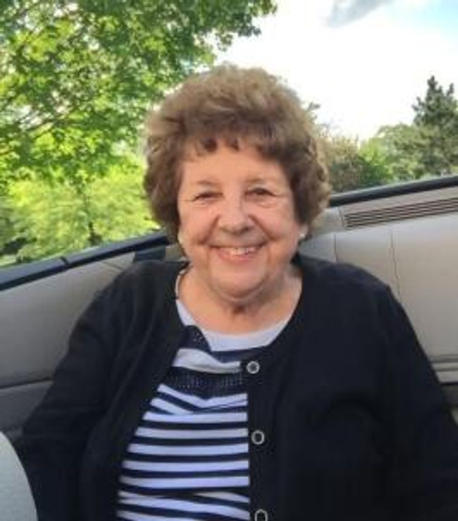 Elizabeth Wanninger Profile Photo