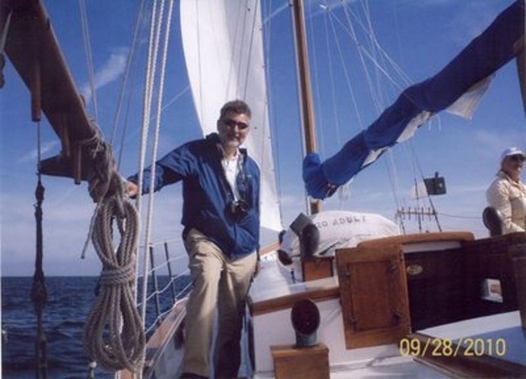 Ralph Hodgson, Jr. Profile Photo