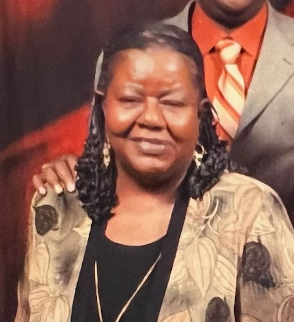 Clara Mae Russell "Pat"