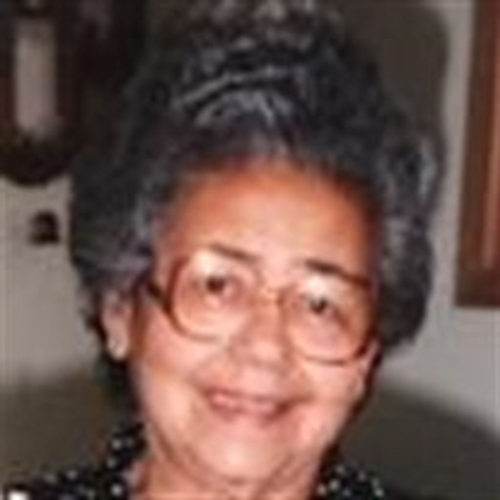 Carmen R. Adorno