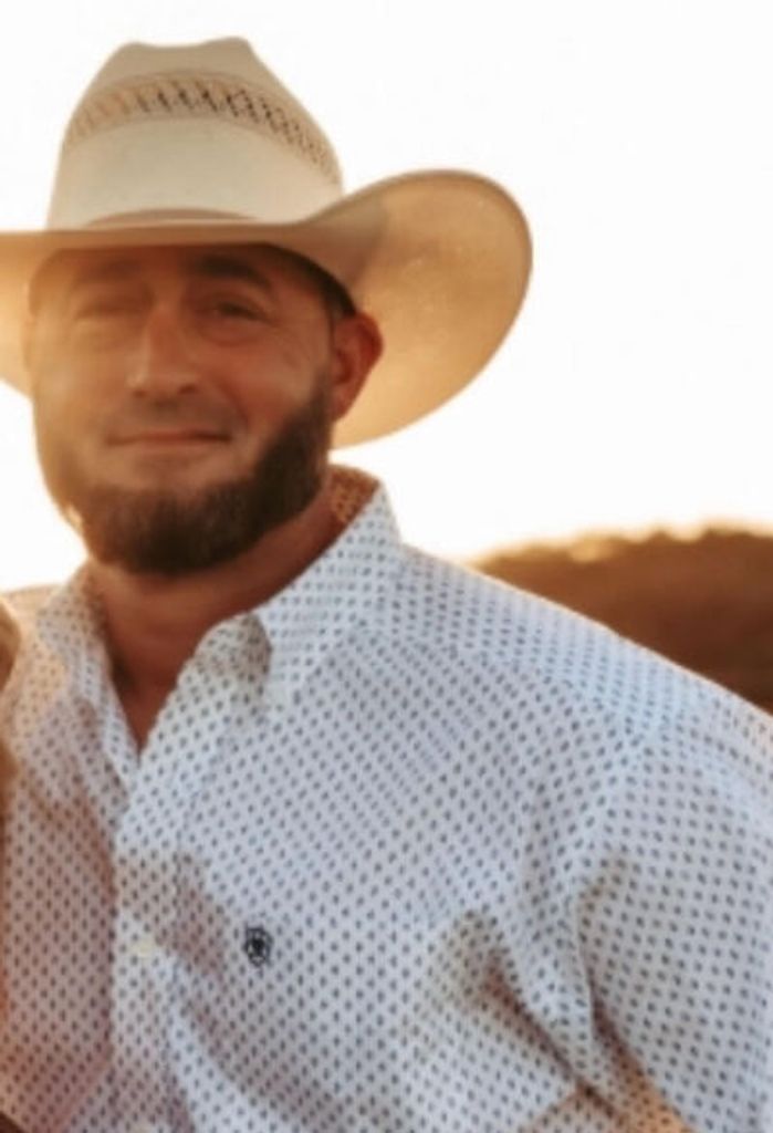 Daniel Troy Bush Profile Photo