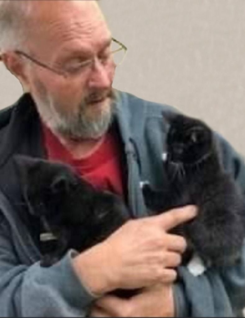 Larry  Louis Emmert