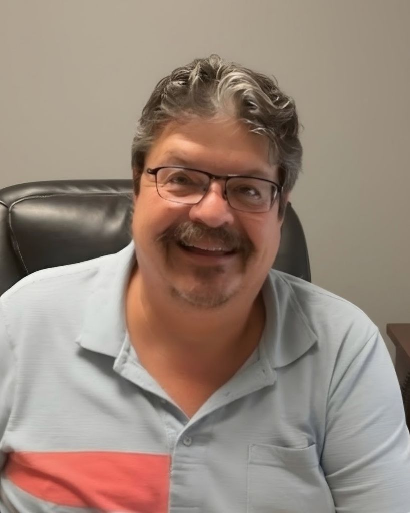 Michael Wade Savage Profile Photo