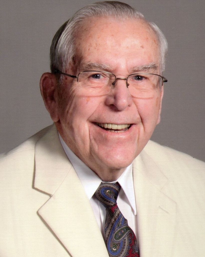 Leslie "Les" McKenzie Profile Photo