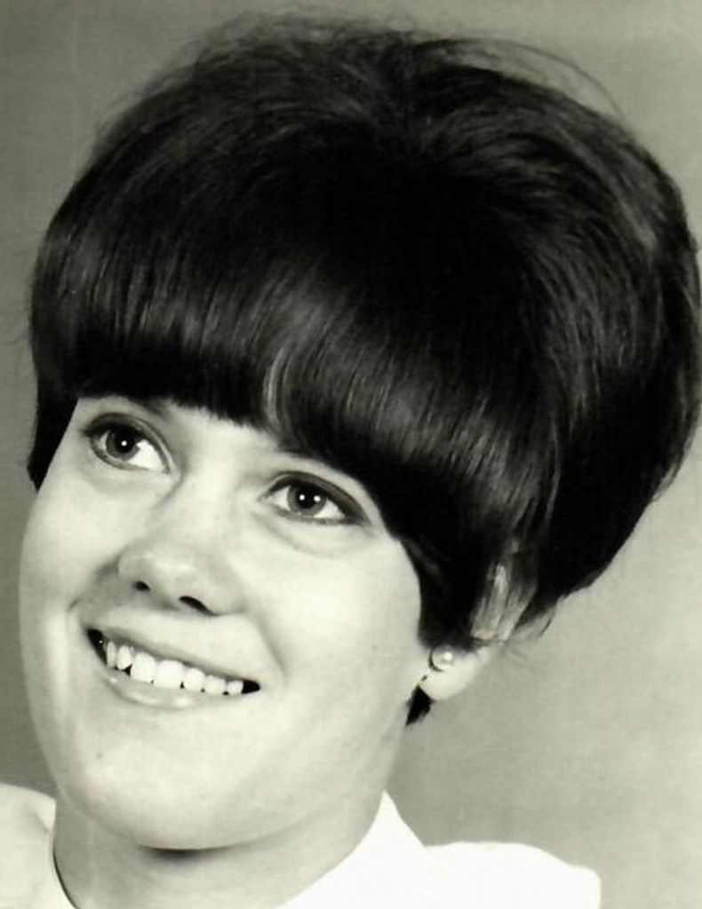 Jeri Lynne Hansen Profile Photo