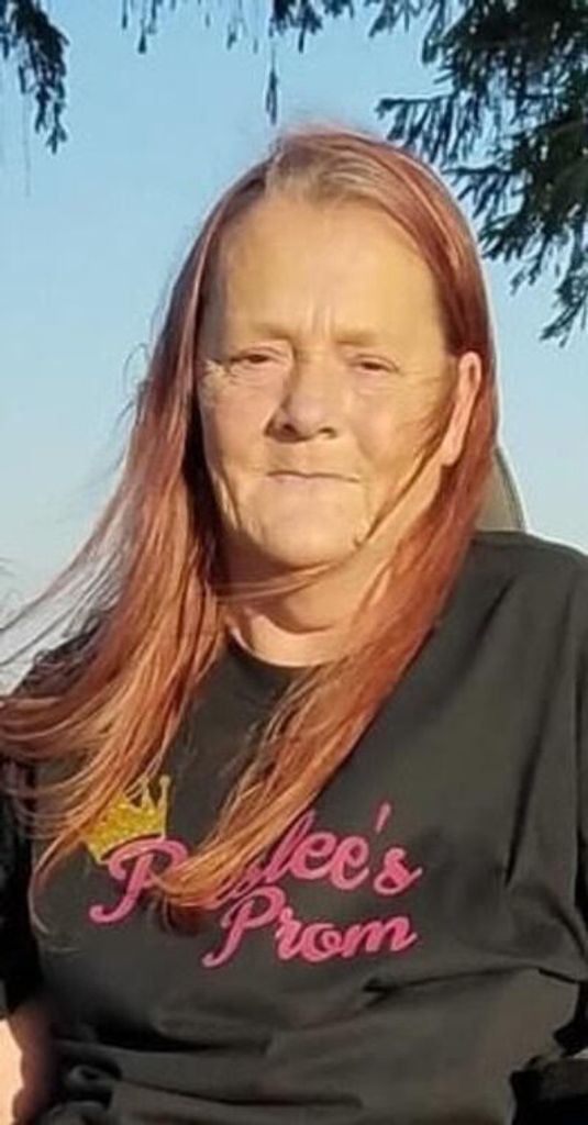 Julie Crawford Profile Photo