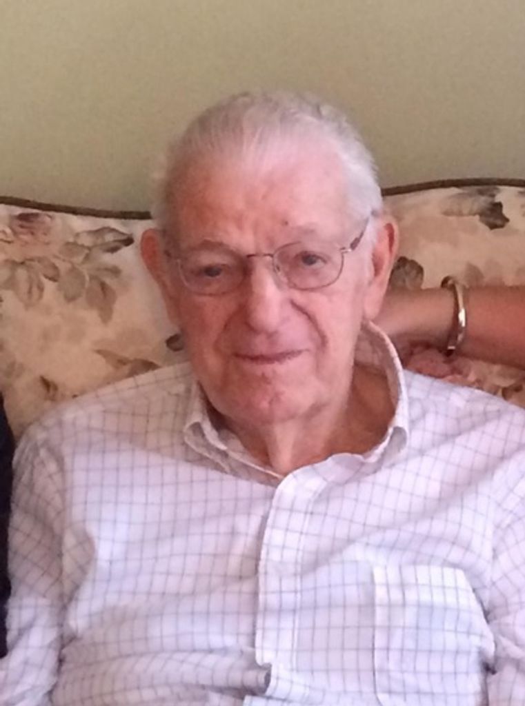 Robert L. Mariska Profile Photo