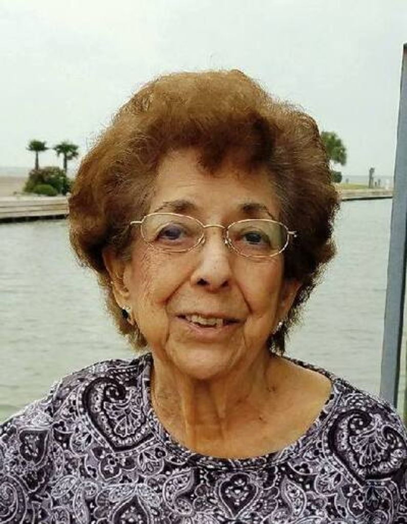 Lydia Blanche Foss Profile Photo