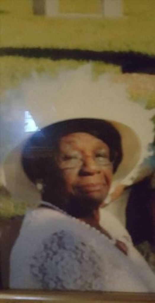 Ms Edna Nelson