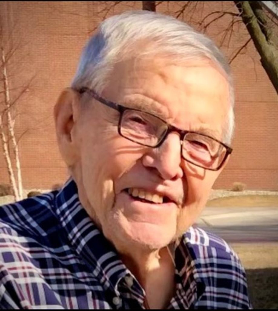Robert 'Bob' Kurth Profile Photo
