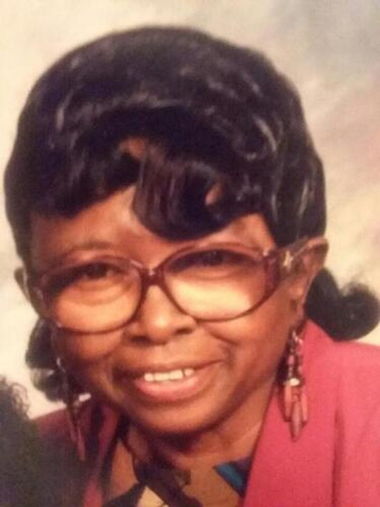 Mrs Lottie Mae Thomas Profile Photo