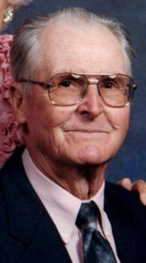 Luther Goebel