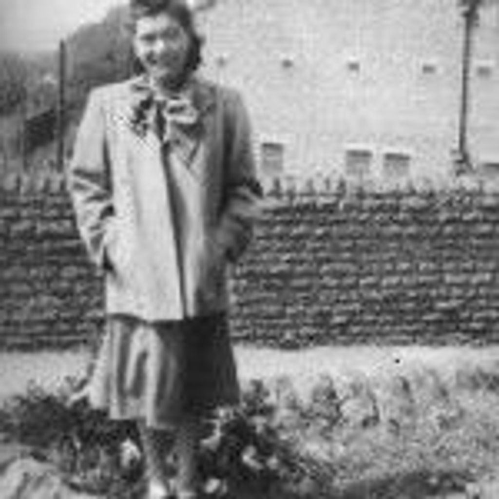 Evelyn Lottie Brown Russell