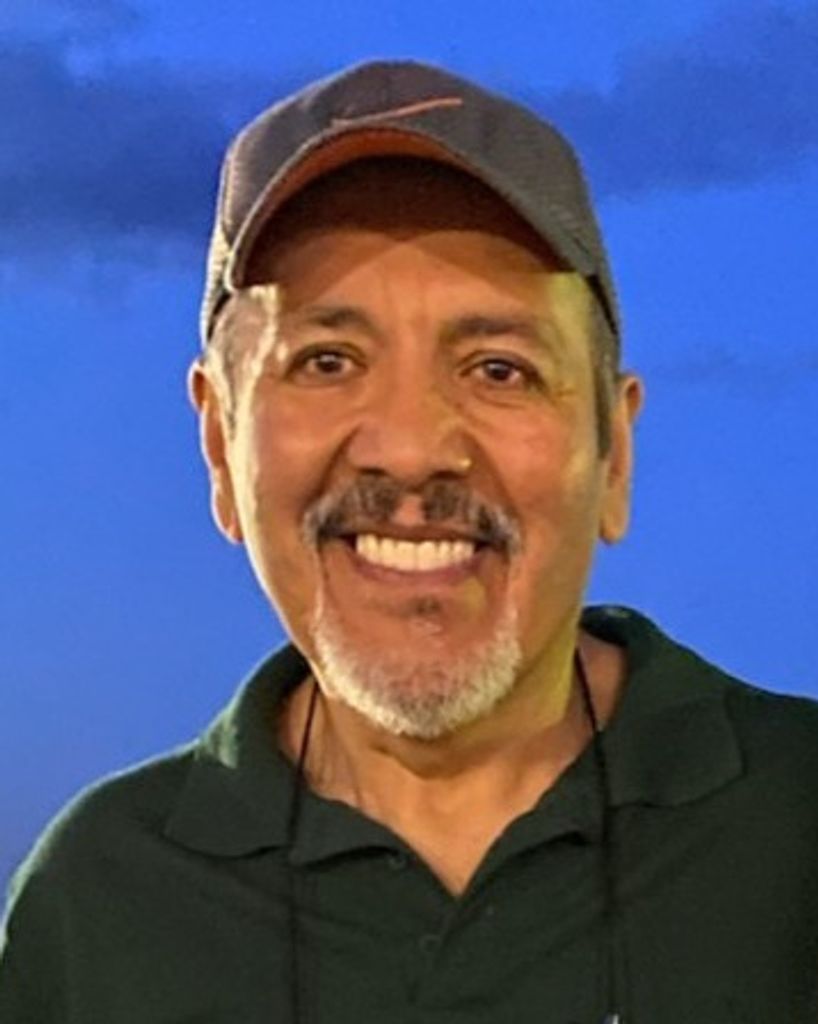 Martin G Bustillo Profile Photo