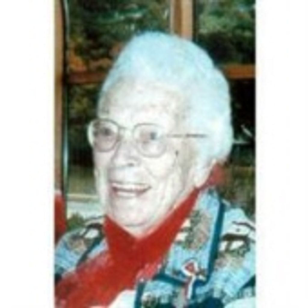 Almada Isabel Giles