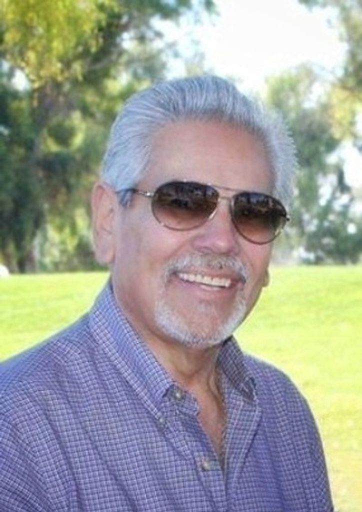 Robert Q Dominguez Profile Photo