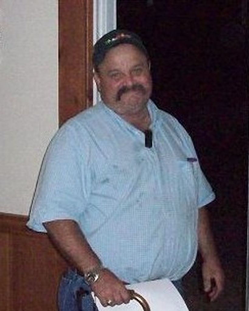 Michael Joseph Oliveira Profile Photo