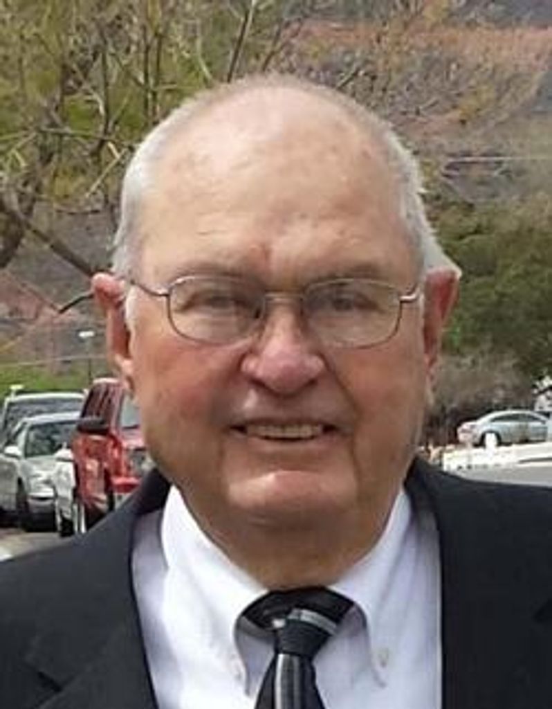 Robert "Bob" Herd Mendenhall