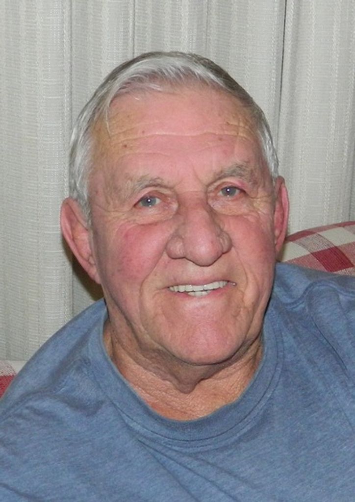 Willard Tom Taylor Profile Photo