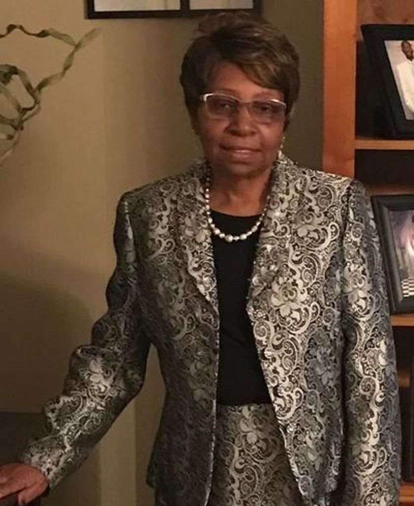 Roberta Lawton Profile Photo