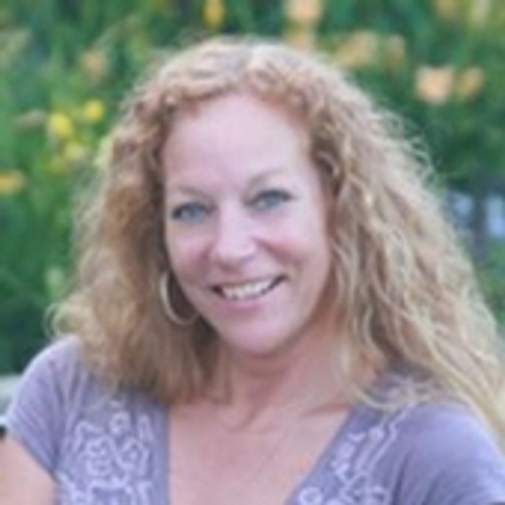 Pamela J. Lizzari Profile Photo