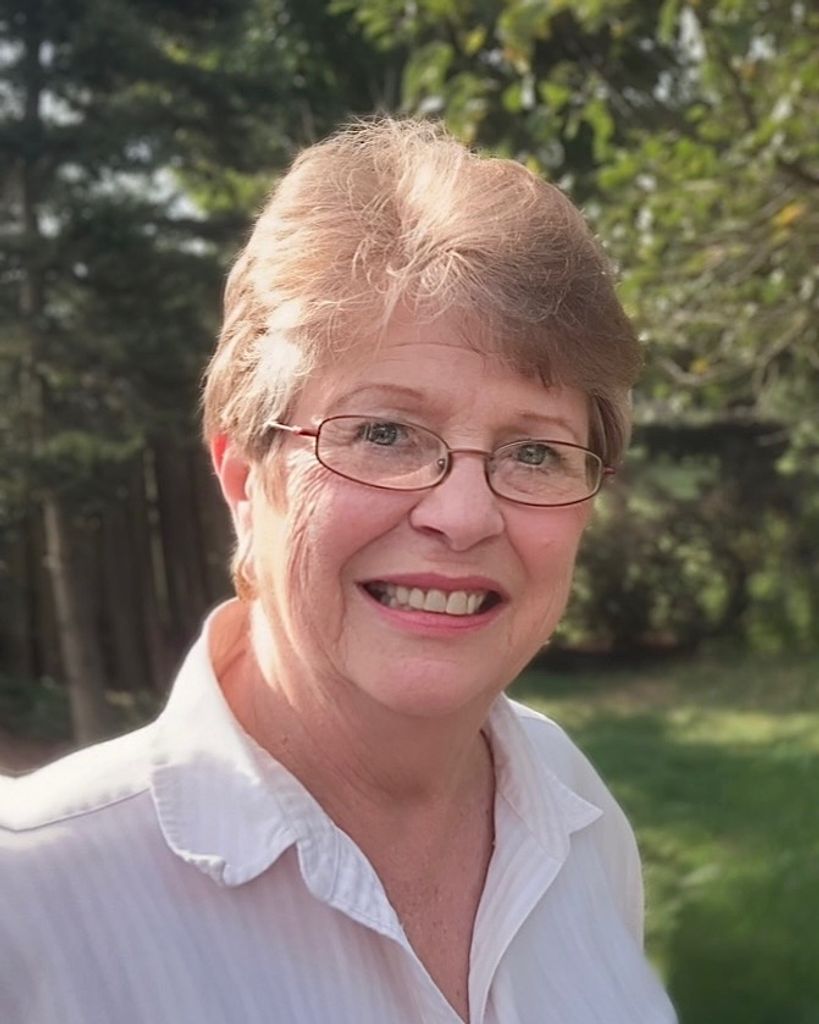 Mary Ellen Edwards Profile Photo