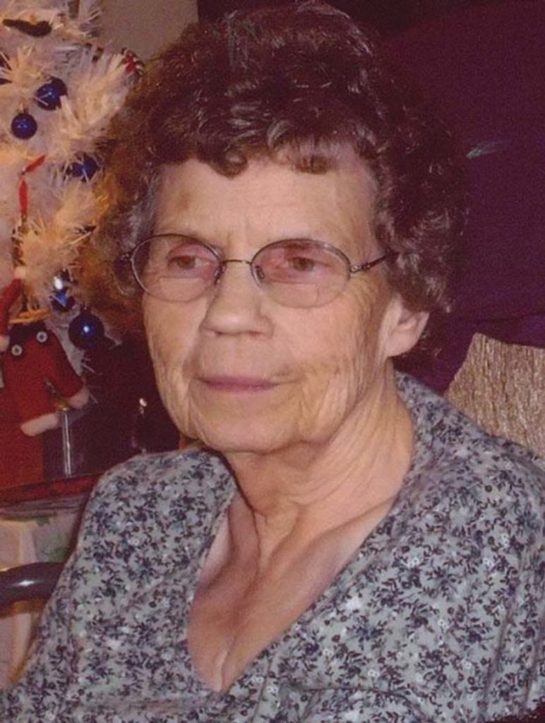 Helen Margaret (Sisco)  Oxendine Profile Photo