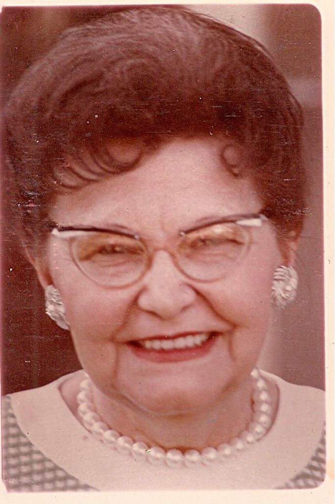 Elsie A Olson