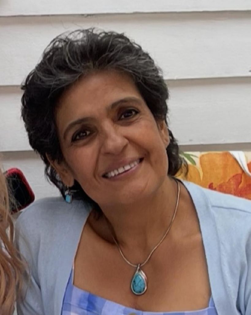 Luz E. Rodas