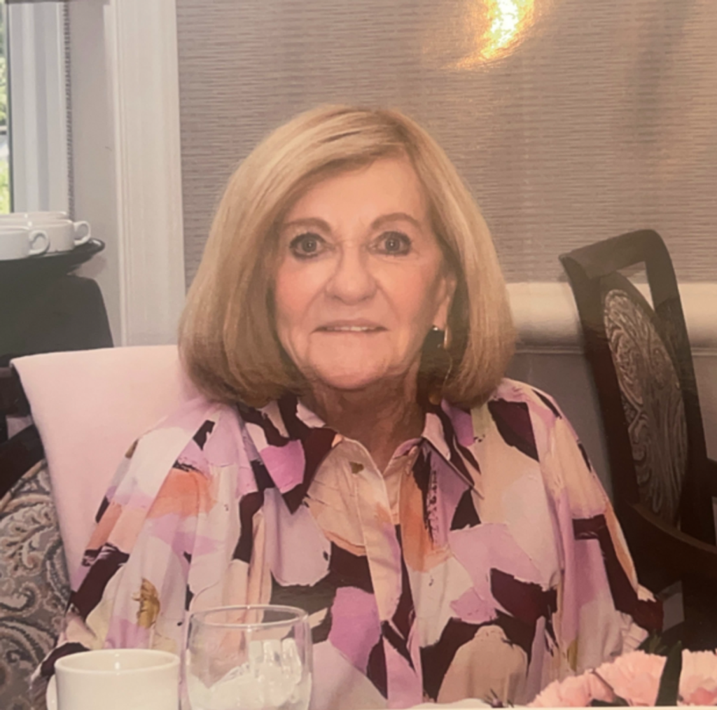 Claire Berg Rosse' Profile Photo