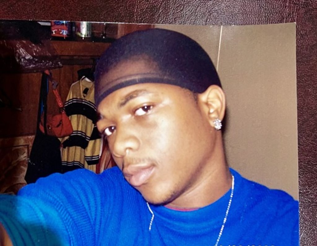 Christopher Gunn Profile Photo