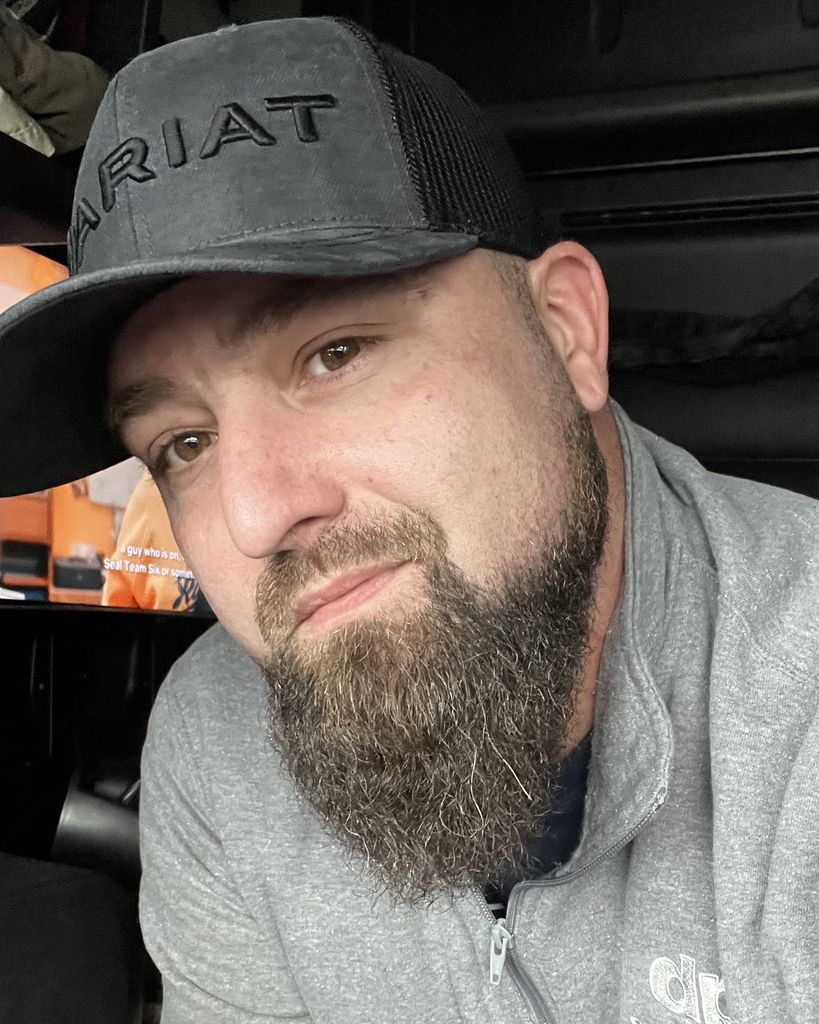 Devin Holland Profile Photo