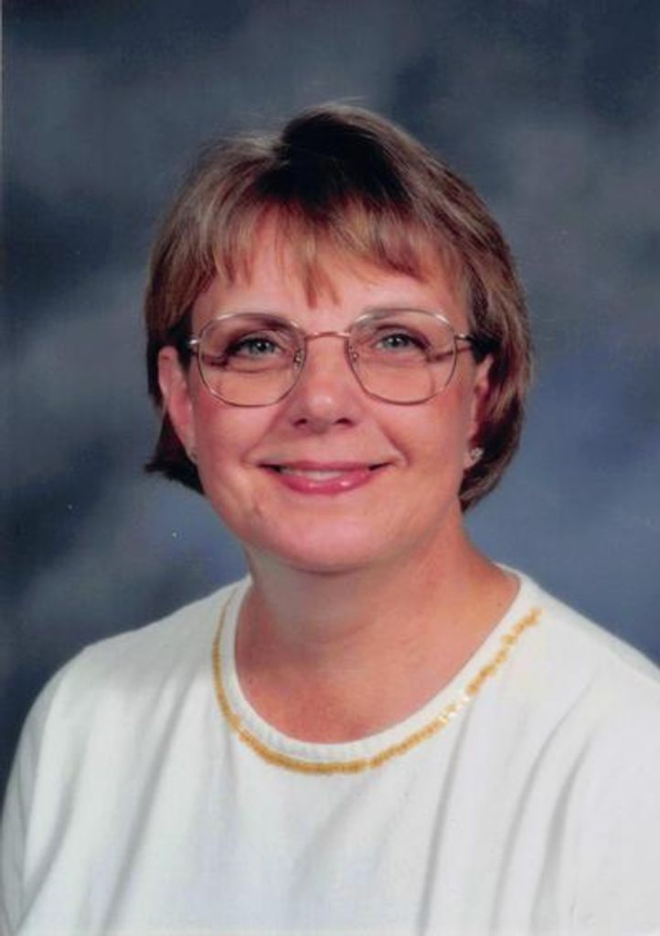 Joyce Crowe Profile Photo