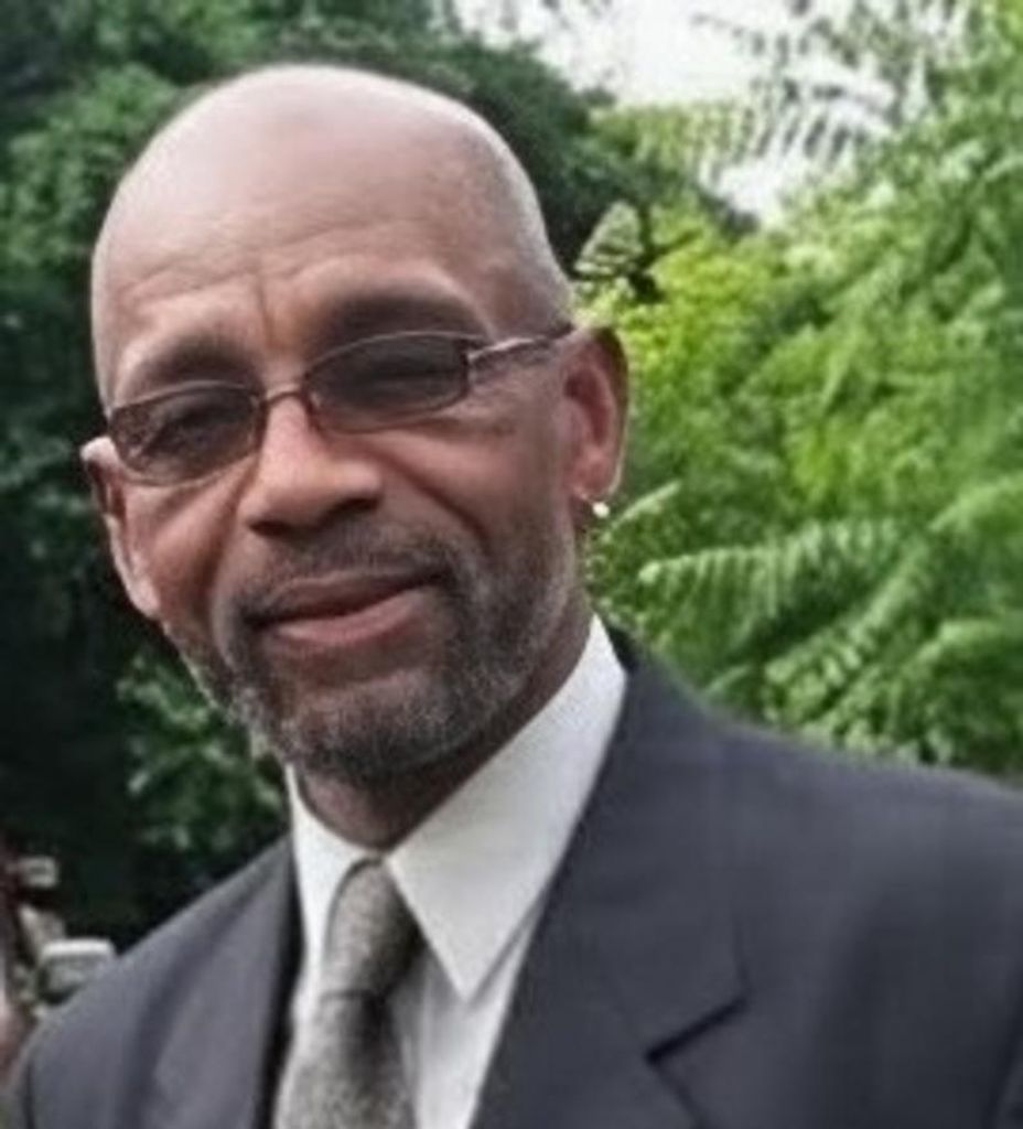 Robert Lewis Tarrer, Jr. Profile Photo