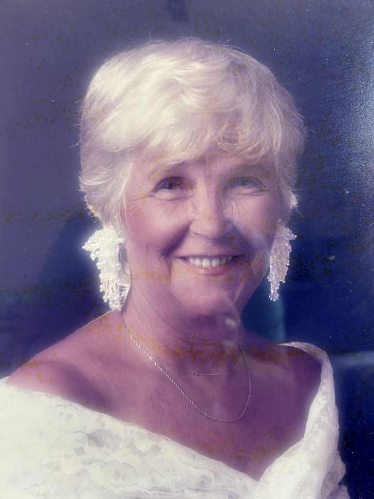 Ramona Cross Profile Photo