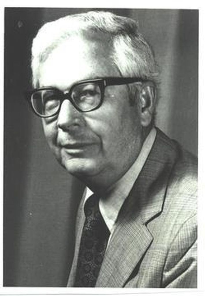 Hilton Leslie Bracey
