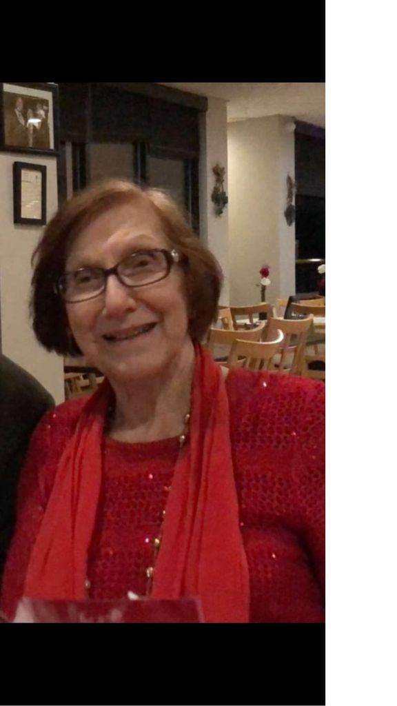 Bessie Giacoumakis Profile Photo