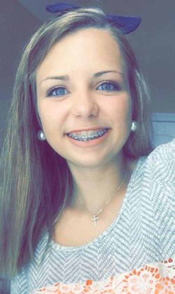 Zoe Camille Leach