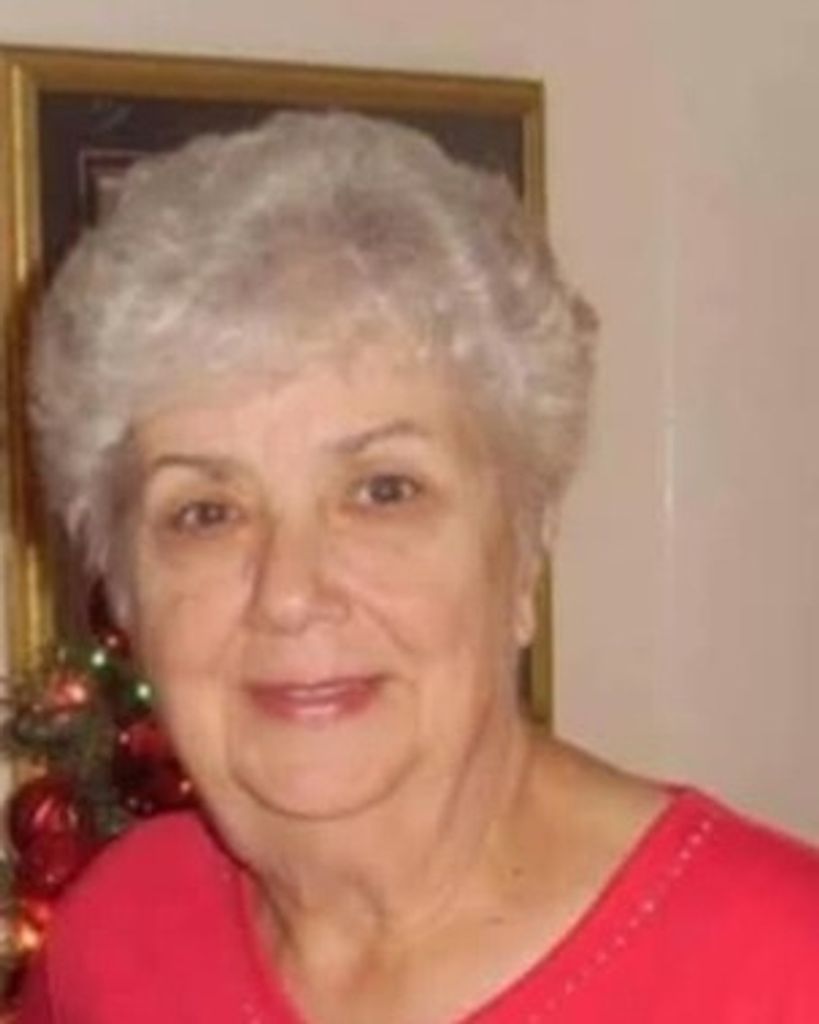 Lorraine Nora Warren Profile Photo