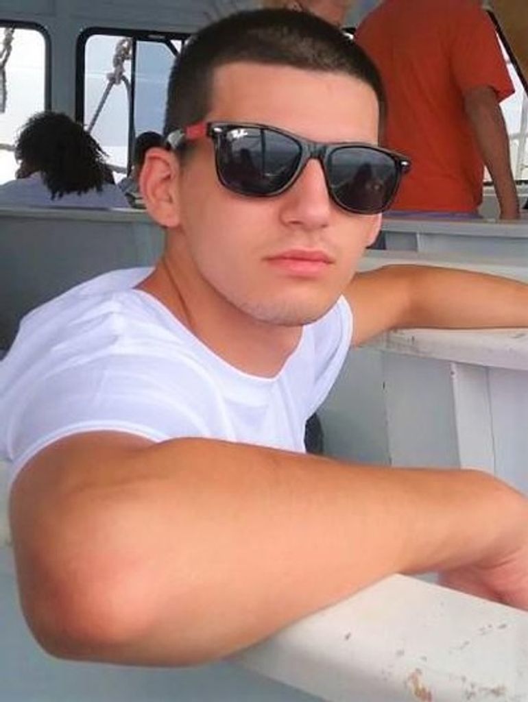 Rooster ( Mackenzie ) Eisland Profile Photo