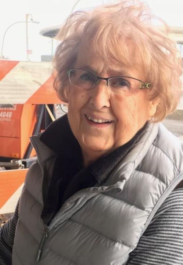 Maxine "Max" Joyce Davis