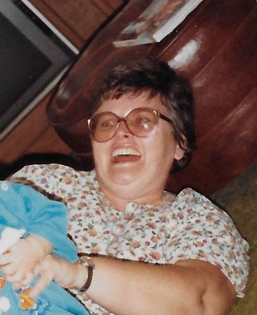 Vickie Lynn (Stinebring) Simmons Profile Photo