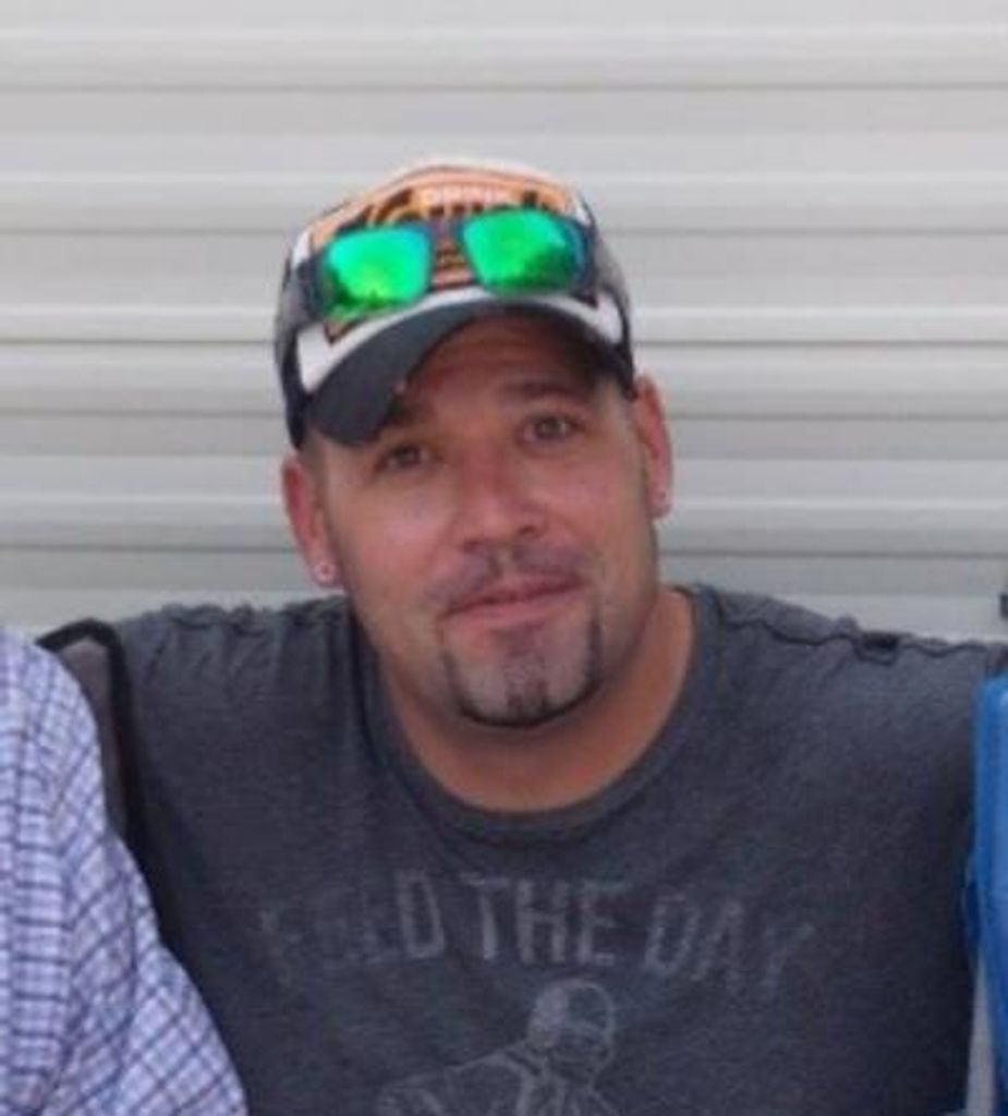 Rowdy Douglas Roberts Profile Photo