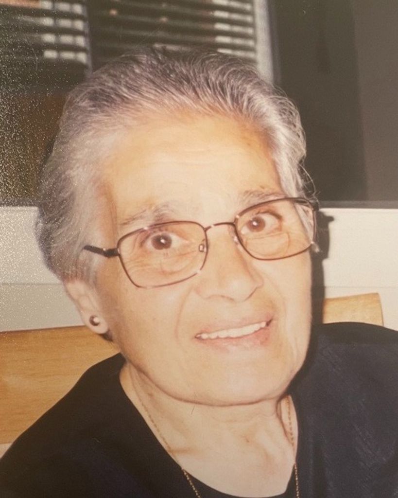 Marina Thalassinos Profile Photo