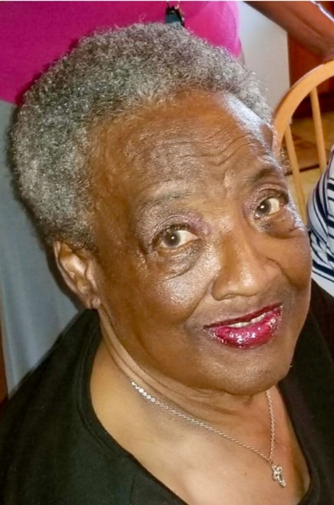 Constance Yvonne (Lamar)  "Chee Chee" Degraffinreed